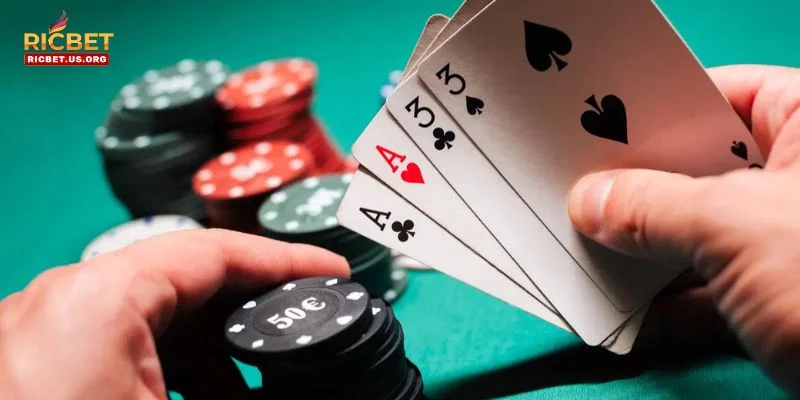 Mẹo Chơi Poker: 5+ Kinh Nghiệm Đánh Xanh Chín, Dễ Thắng 3 Kỹ năng quản lý vốn rất quan trọng trong ván chơi Poker.